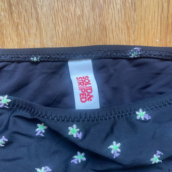 Solid & Striped black floral embroidered bikini size s - Picture 3 of 3